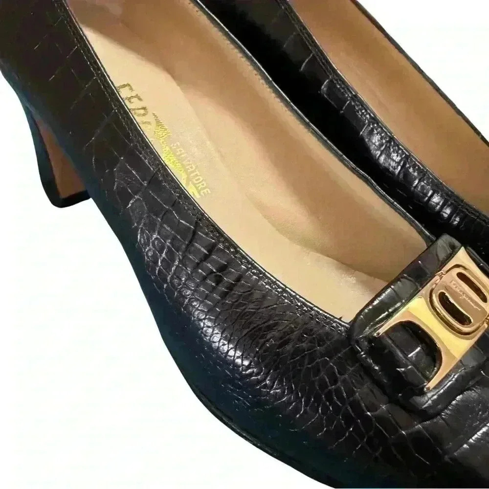 Salvatore Ferragamo Womens 10 heels Black Leather Croc Emboss Shoes gold buckle - Picture 11 of 13